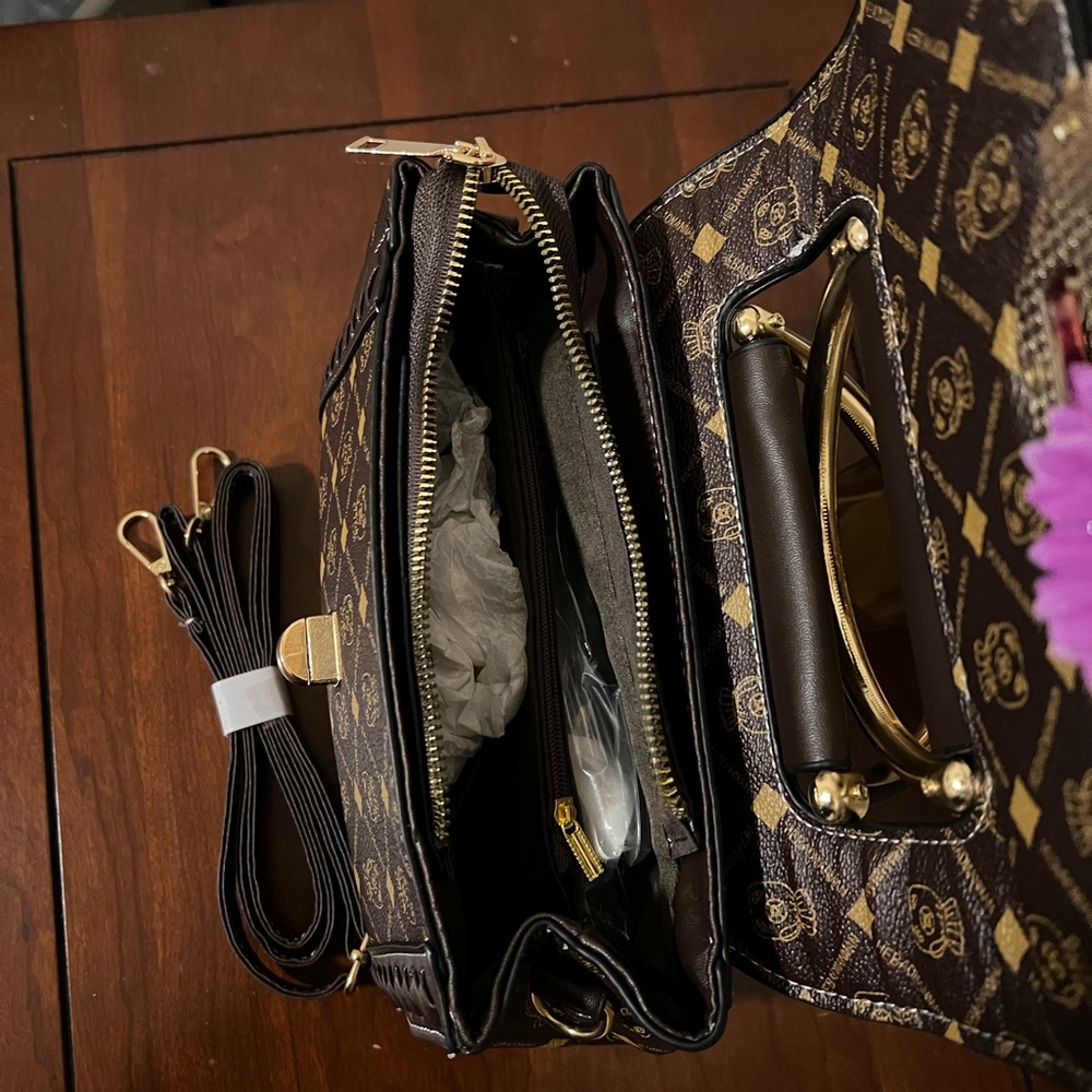 Bags - Picture 2 of 3